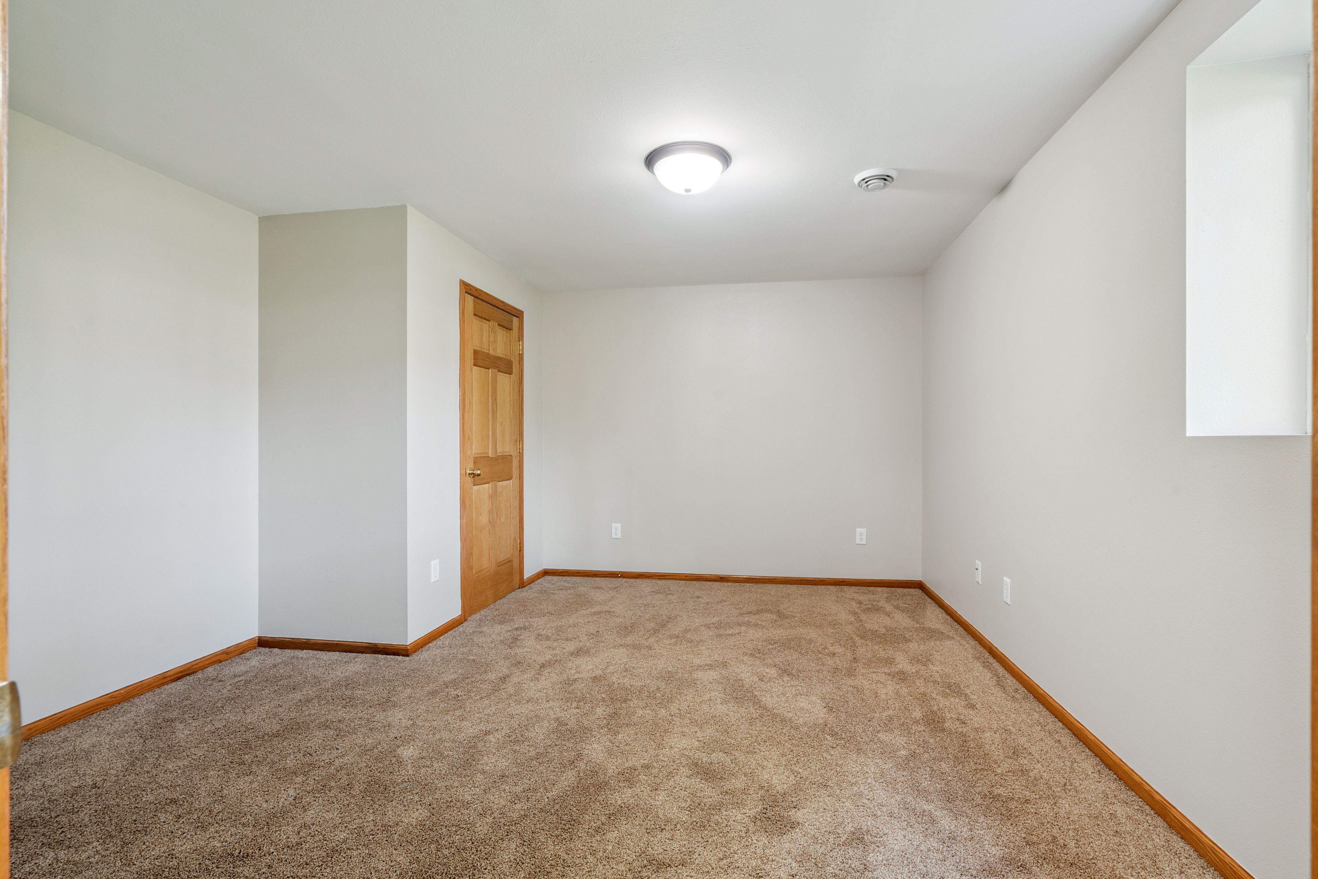 Listing Photo: 36-203 780 Country Club Ct